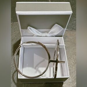 Stainless-steel cross earrings, never worn